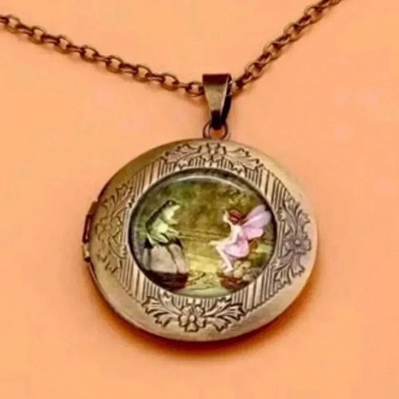 𝅺frog & Fairy Photo Locket Long Necklace. New - Picture 3 of 9